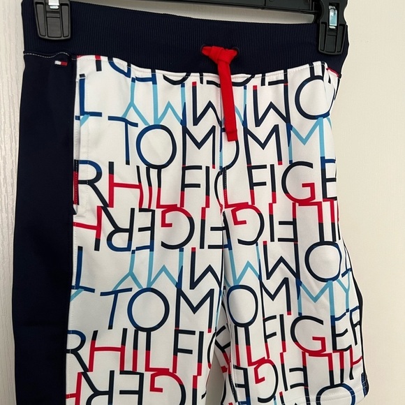 Tommy H boys shorts, size 8-10, new with tags - Picture 4 of 9